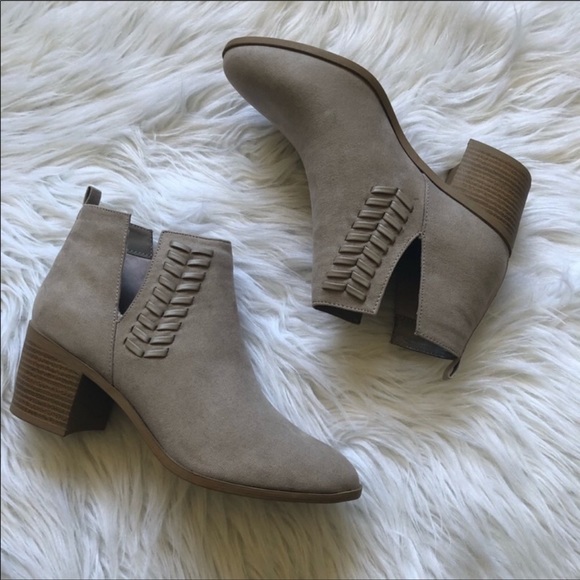 Taupe Braided Suede Ankle Booties Size 7 Women’s - Picture 3 of 8